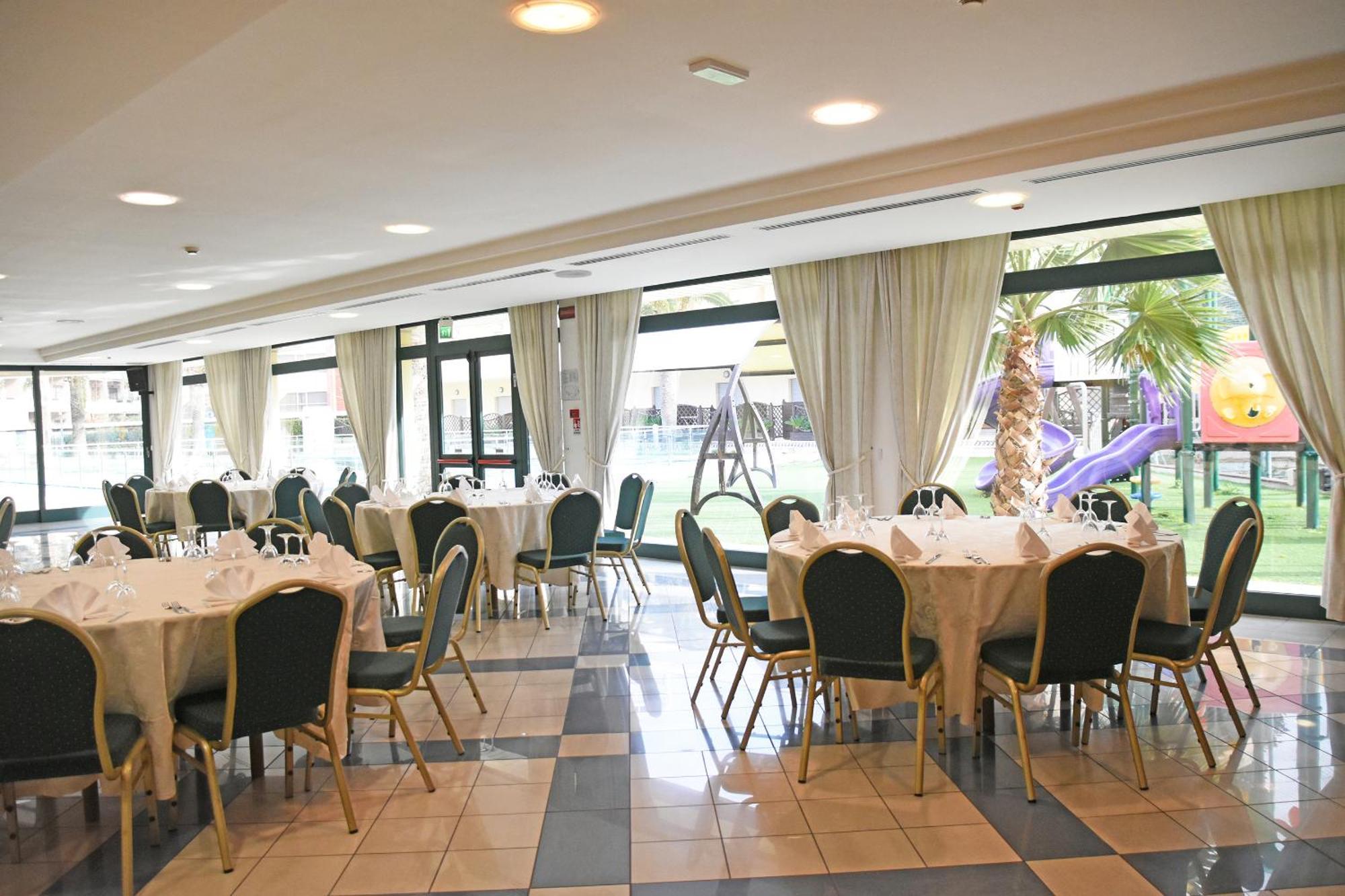 Park Hotel & Dependance Con Spiaggia Martinsicuro Εξωτερικό φωτογραφία