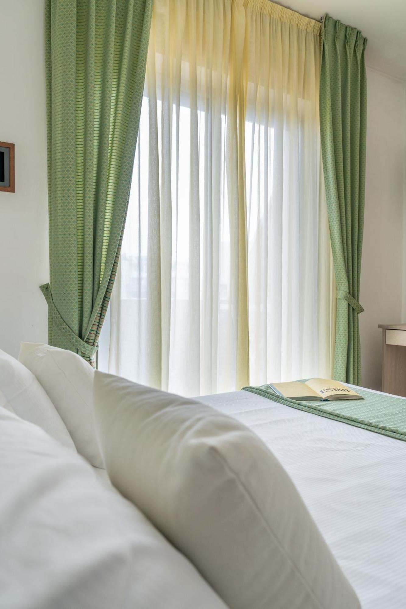 Park Hotel & Dependance Con Spiaggia Martinsicuro Εξωτερικό φωτογραφία